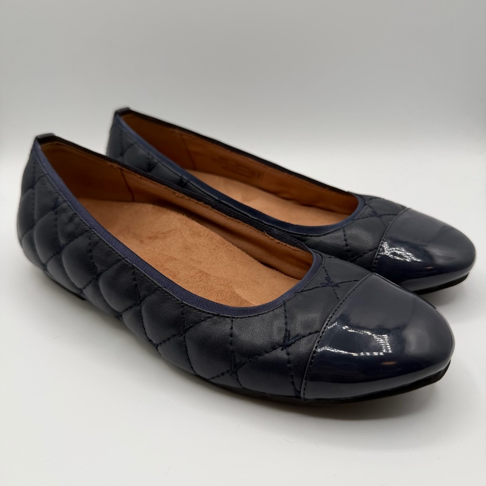 Vionic Desiree Ballet Flats Womens 7 Navy Quilted Leather Patent Cap Toe